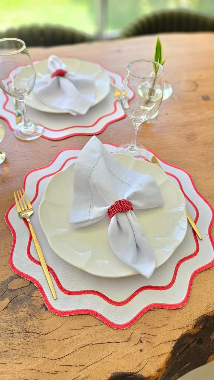 Christmas Table Setting Kit