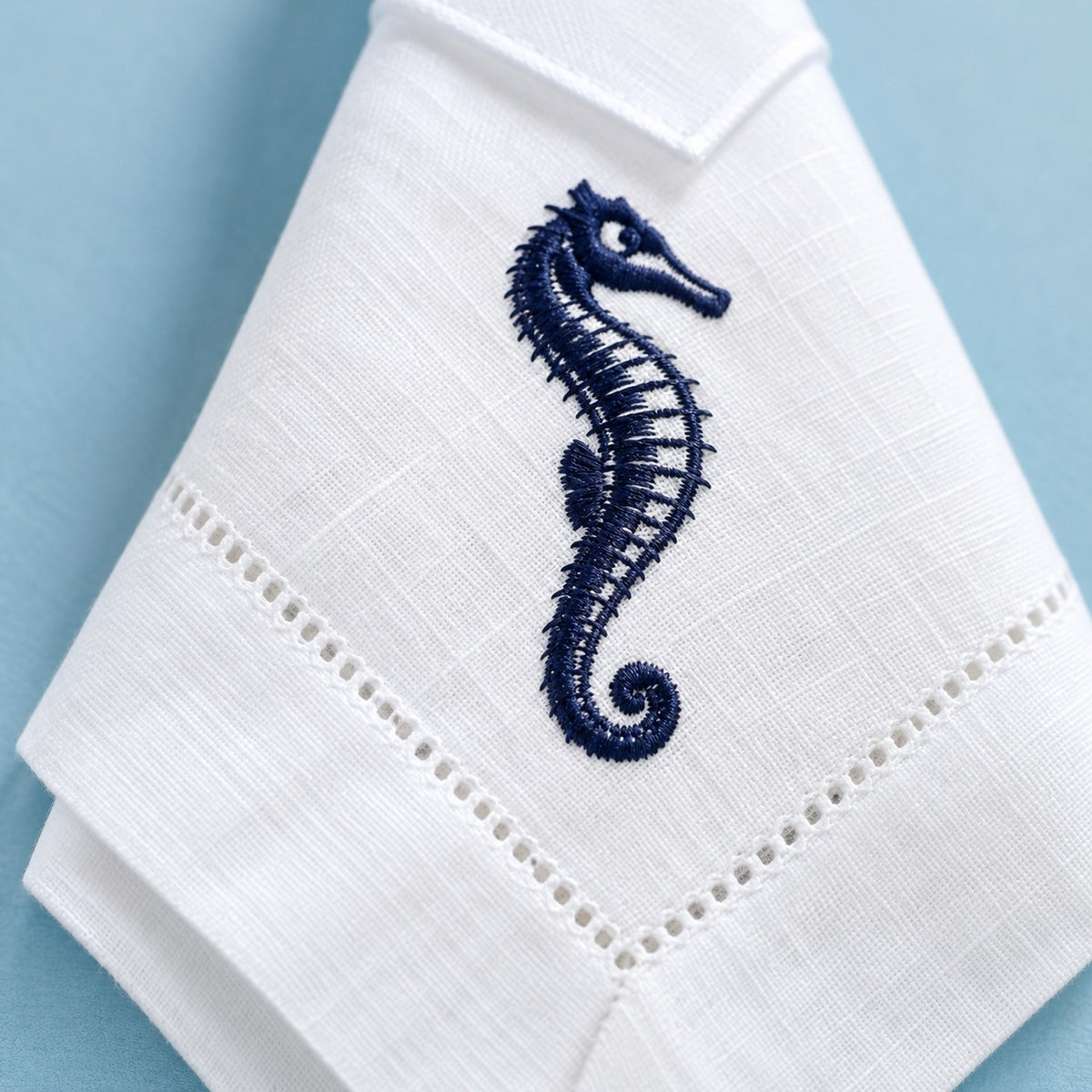 Guardanapo Bordado Cavalo-Marinho Azul