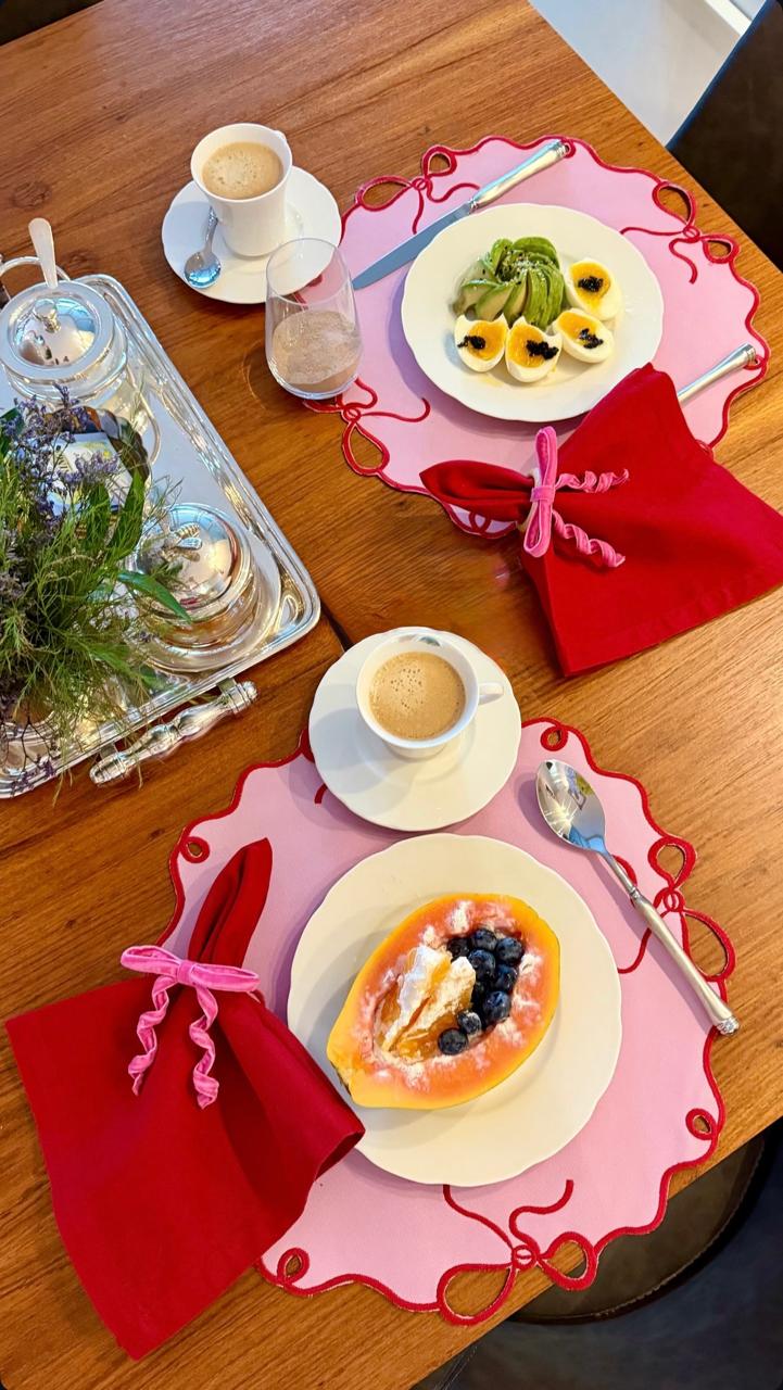 Christmas Table Setting Kit